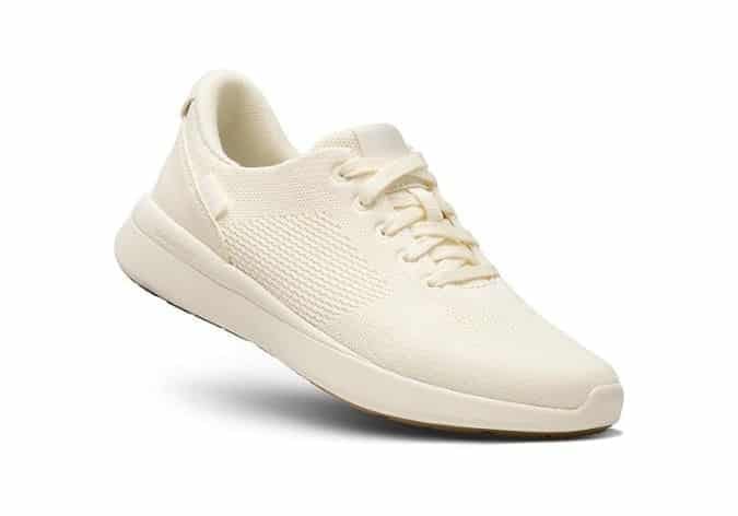 Best Walking Shoes for Women All-Day Comfort and Support