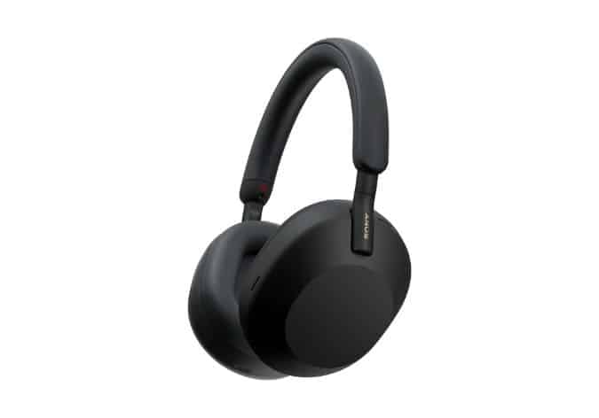 Best Noise-Cancelling Headphones with Mic for Clear Calls